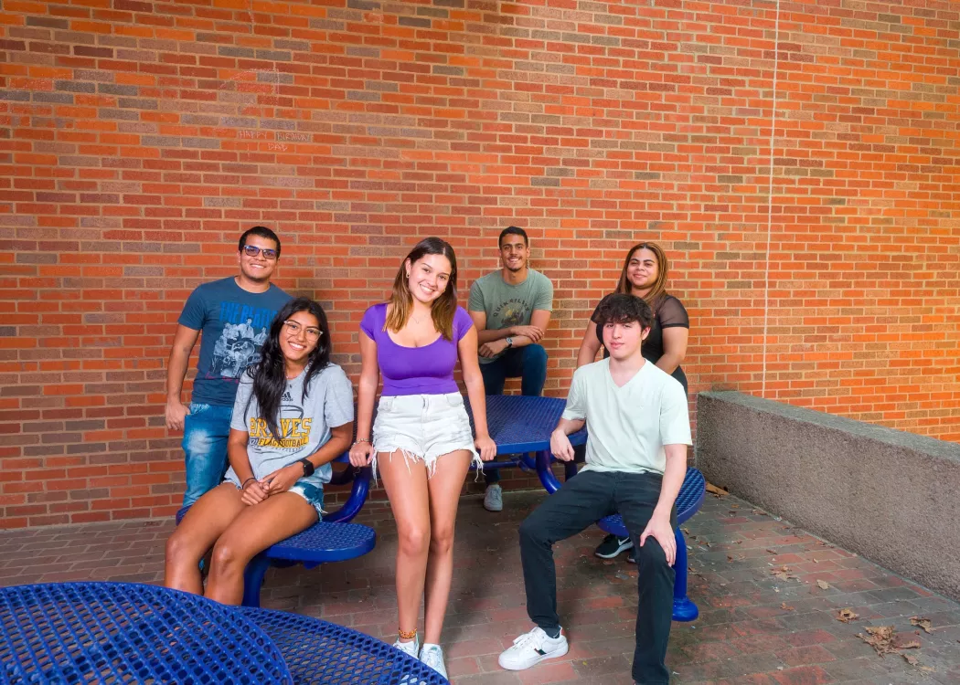 Jose Gonzalez, Mayeli Martinez, Alejandra Moreno, Justo Javier Rodriguez Pareda, Jusan Jose de Ycaza and Lausdrith Garcia Hernandez are among UofL's newest Panamanian students.