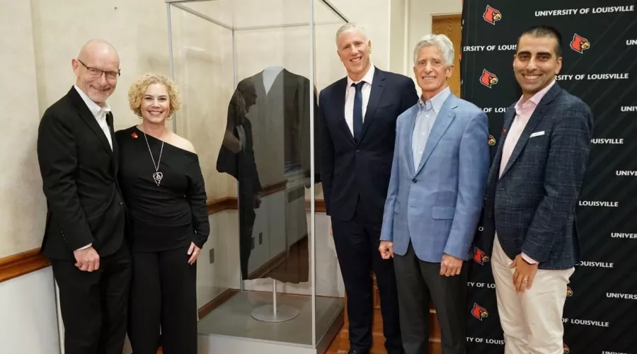 UofL and law school representatives with Raushenbush family take part in Louis D. Brandeis robe ceremony.